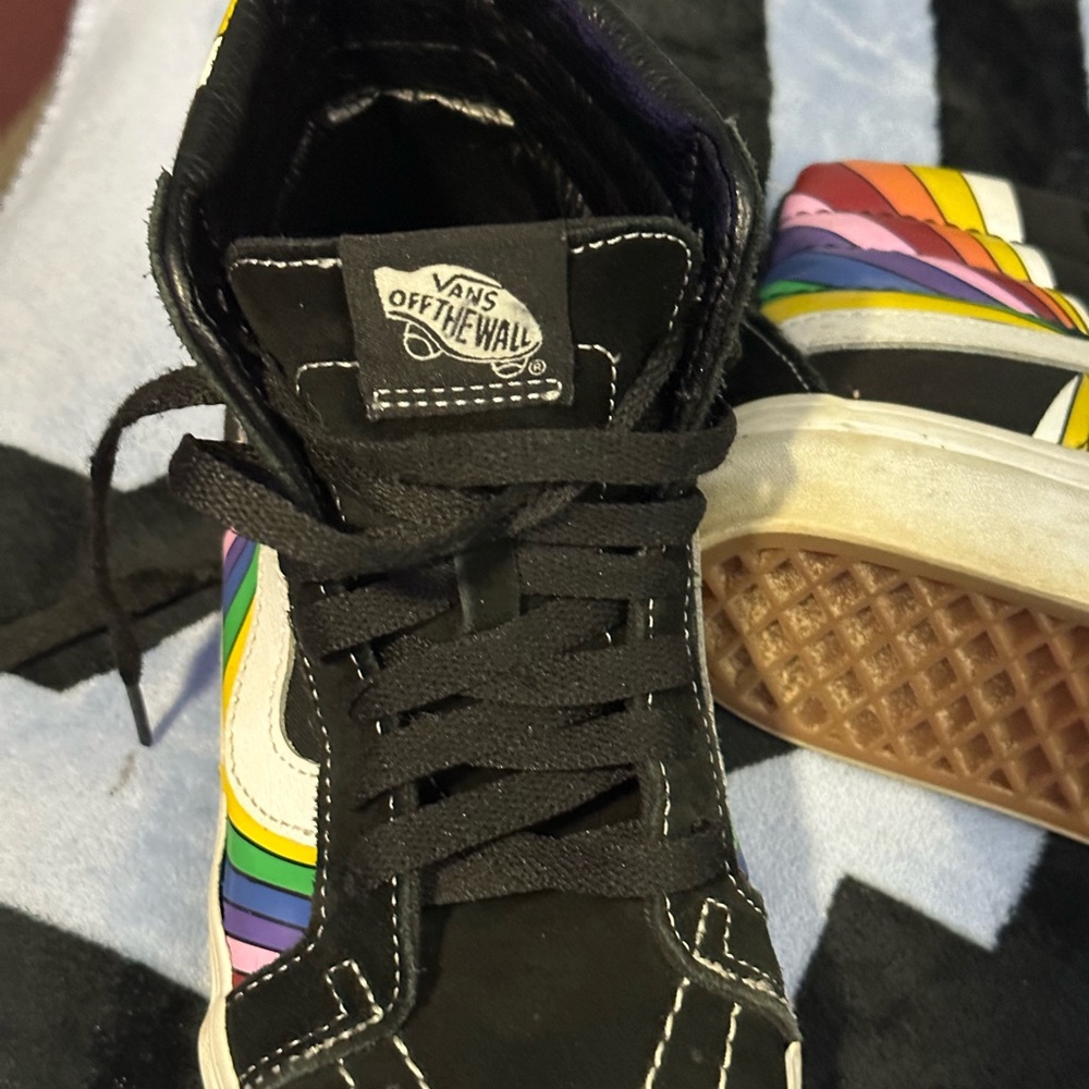 VANS Hi Top Rainbow sneakers sz 7.5 - Picture 5 of 8